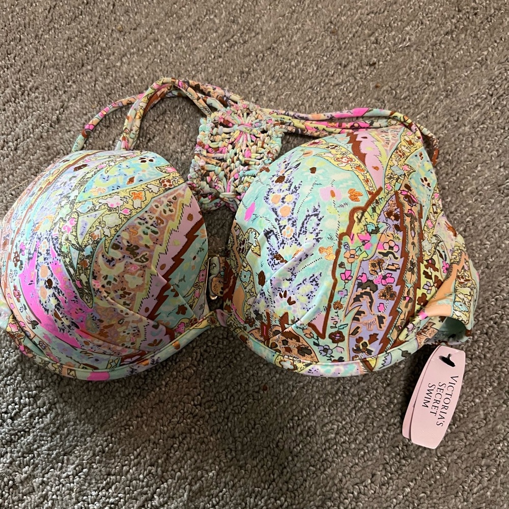 Victoria’s Secret Swimsuit Top